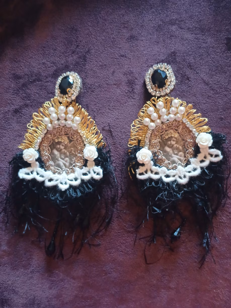 Orecchino con Angelo